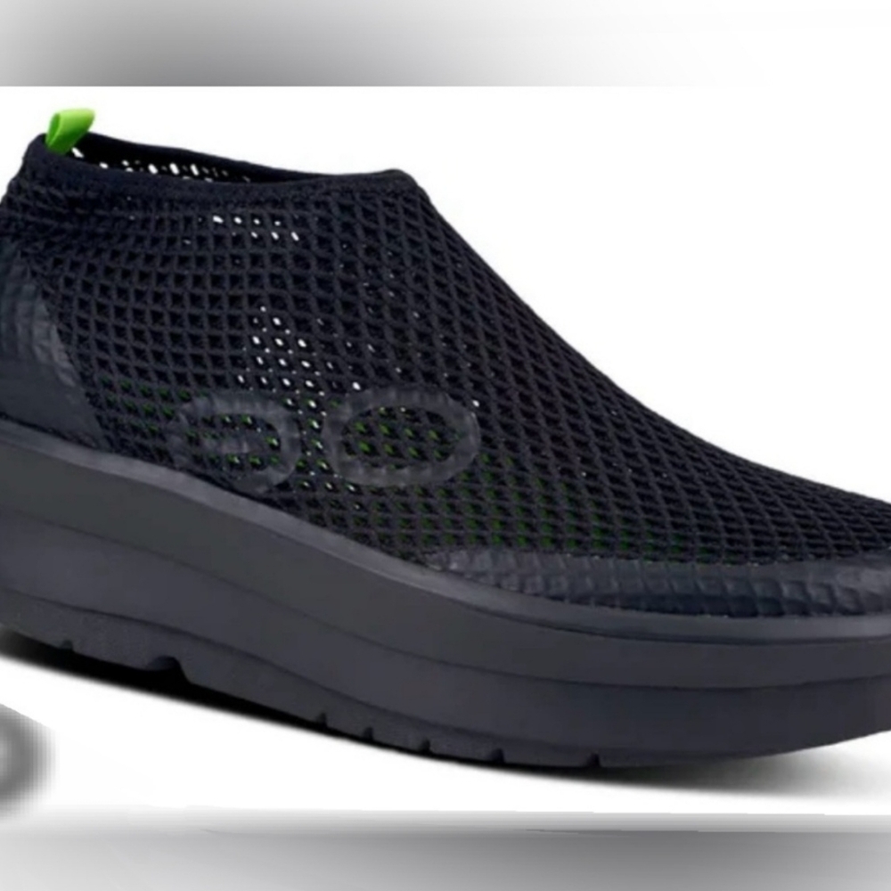 OOFOS Oomega Chukkas Black Slip On Recovery Mesh Shoes Sneaker Size 10